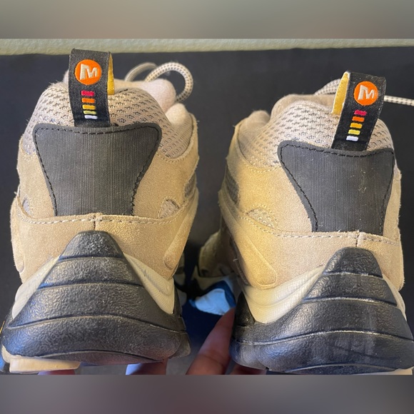 Merrell Women's Moab Ventilator Mid Boot Size 8 Lace Up Hiking Boots, worn once! - Picture 6 of 15